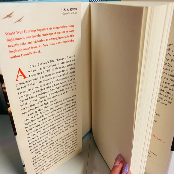 Flying Angels a Novel by Danielle Steel - Picture 4 of 5